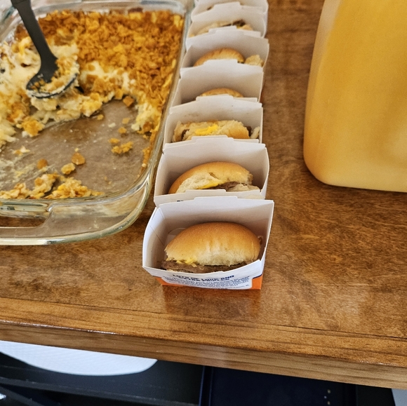 Meet your Posher, Hannah - Picture 8 of 13